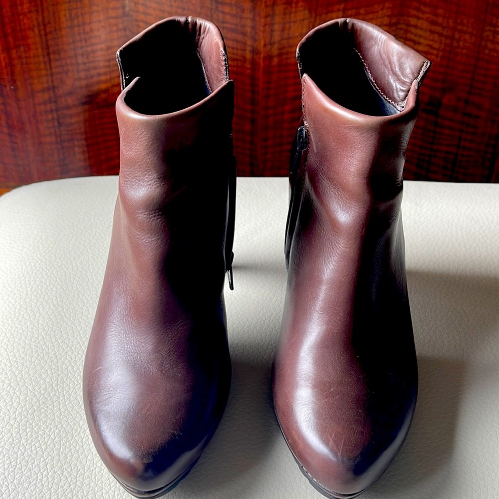 Paul Green ankle boots